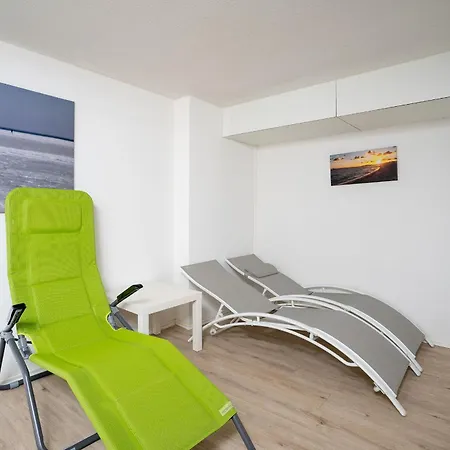 Solaris 11 Mit Gemeinschaftssauna Und Grillplatz Grömitz